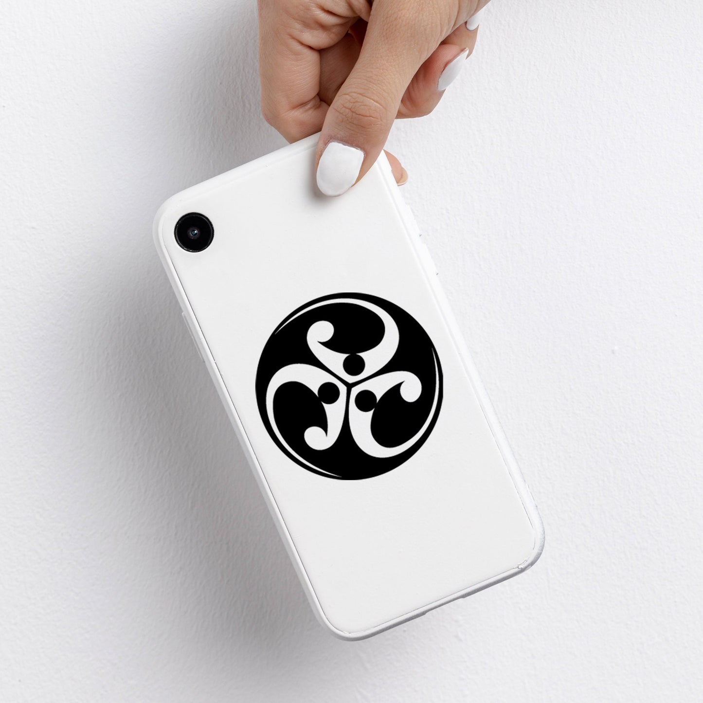 Celtic Shield Knot Viking Pagan Symbol | Waterproof Vinyl Decal Sticker | 10cm